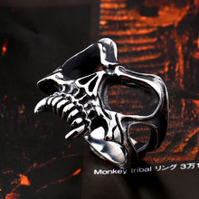 Metal Vampire Skull Ring with Fangs - Heavy Metal Jewelry Clothing 